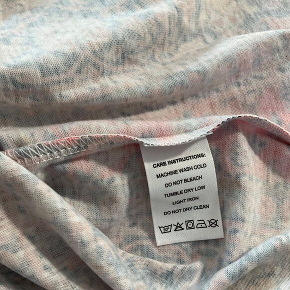 Red & Black Floral Print V-Neck Short Sleeve Womens Top Size XXL - Picture 5 of 8